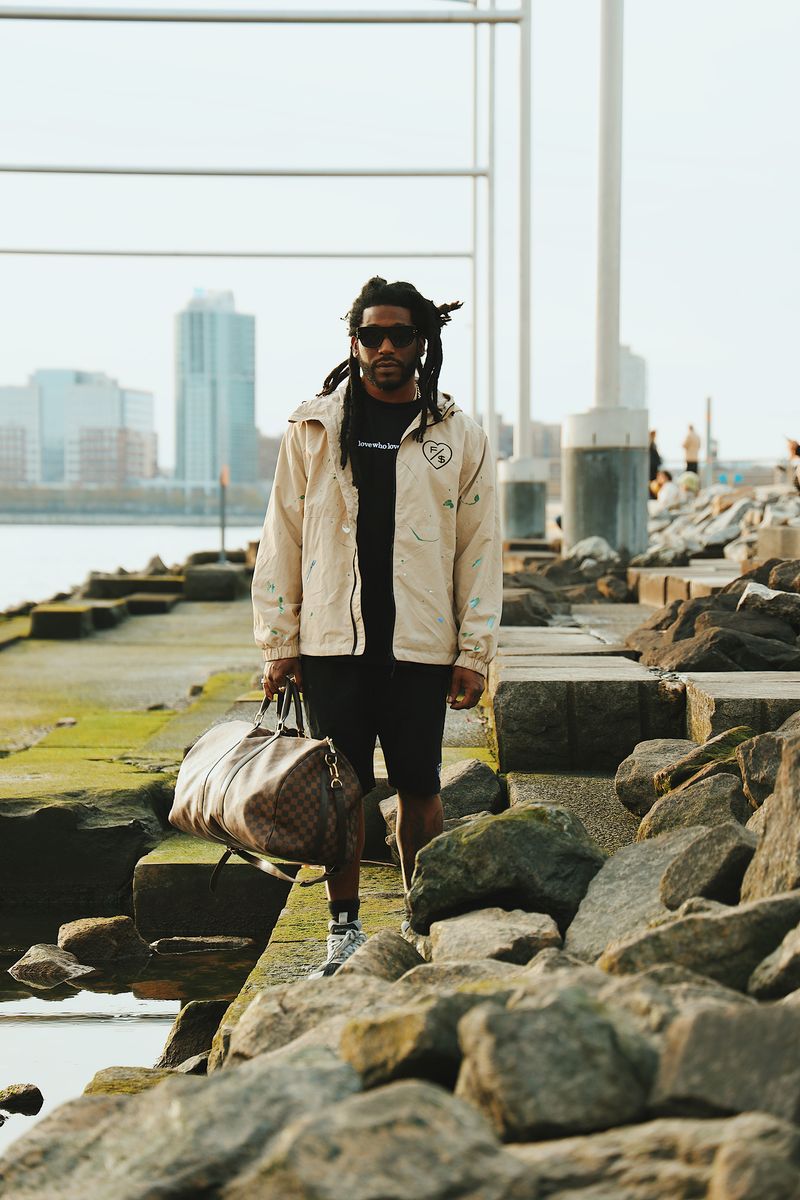 Fly Supply {LOVE WHO LOVES YOU} (BLACK - OVERSIZE SHIRT)