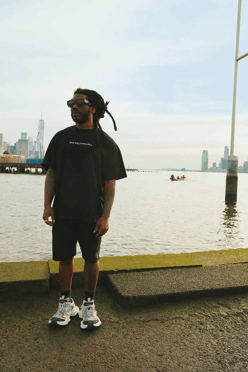 Fly Supply {LOVE WHO LOVES YOU} (BLACK - OVERSIZE SHIRT)