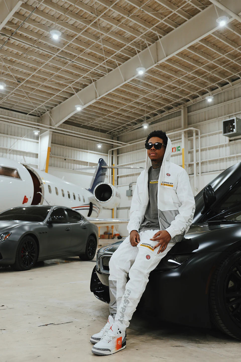 Fly Supply {HAPPY POCKETS JOGGER} (WHITE)