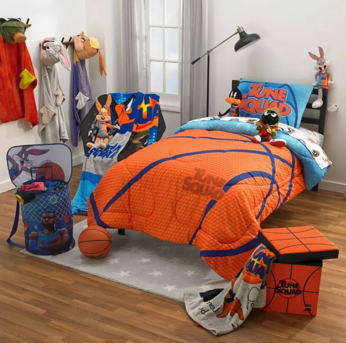 LEBRON JAMES SPACE JAM A NEW LEGACY PLUSH THROW 46X60IN.