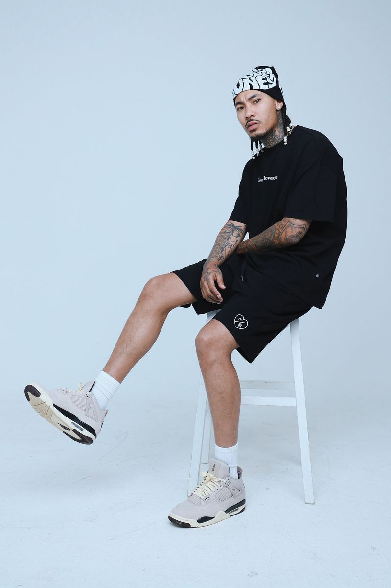 Fly Supply {LOVE WHO LOVES YOU} (BLACK - OVERSIZE SHIRT)