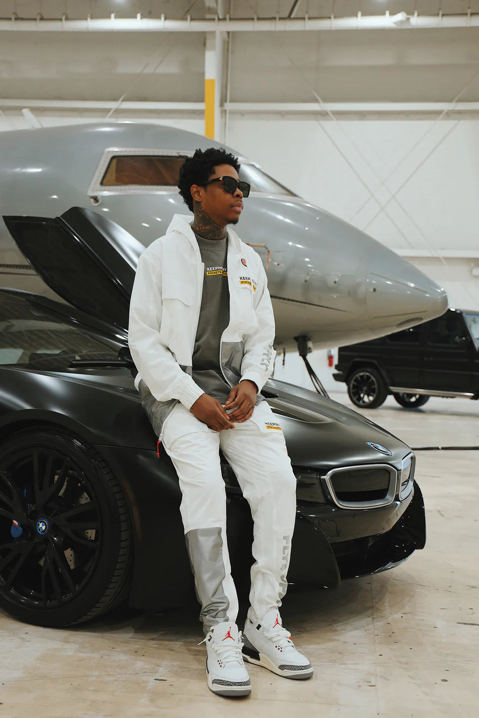Fly Supply {HAPPY POCKETS WINDBREAKER ZIP-UP JACKET} (WHITE)