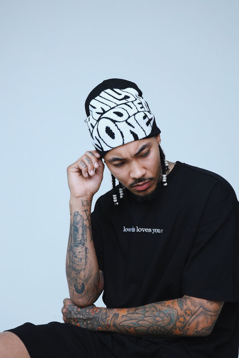 Fly Supply {LOVE WHO LOVES YOU} (BLACK - OVERSIZE SHIRT)