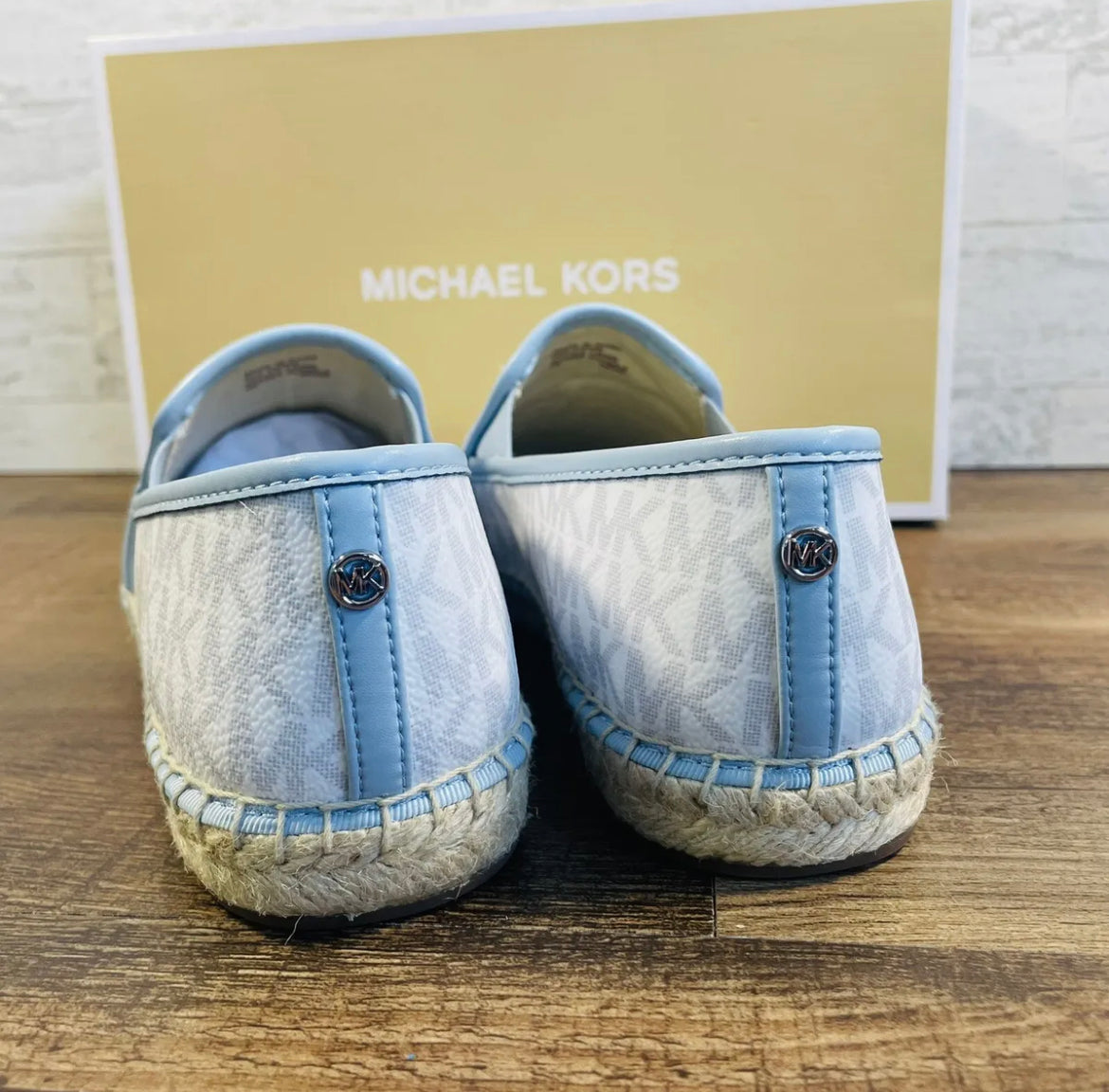 Michael Kors (Hastings Espadrille Flats Slip on Beach MK’s)sz 9.5M