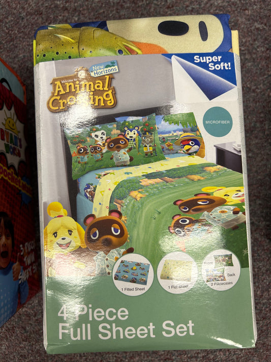 Animal Crossing Kids Full 4 piece Sheet Set, Kids Gaming, Yellow and Blue, Nintendo