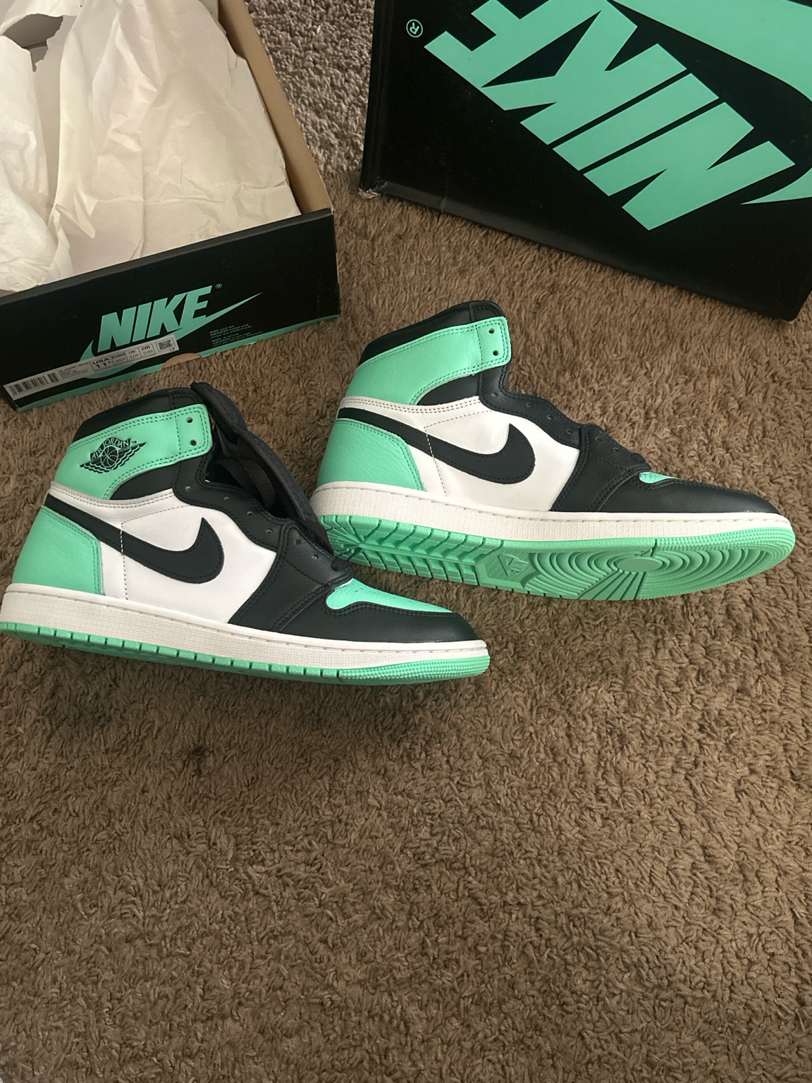 Air Jordan 1 Retro High OG “Green Glow” (DZ5485-130) {Men’s 11.5}