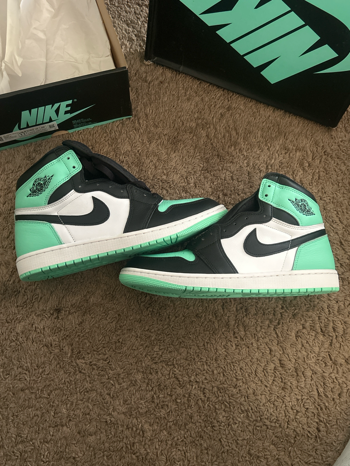 Air Jordan 1 Retro High OG “Green Glow” (DZ5485-130) {Men’s 11.5}