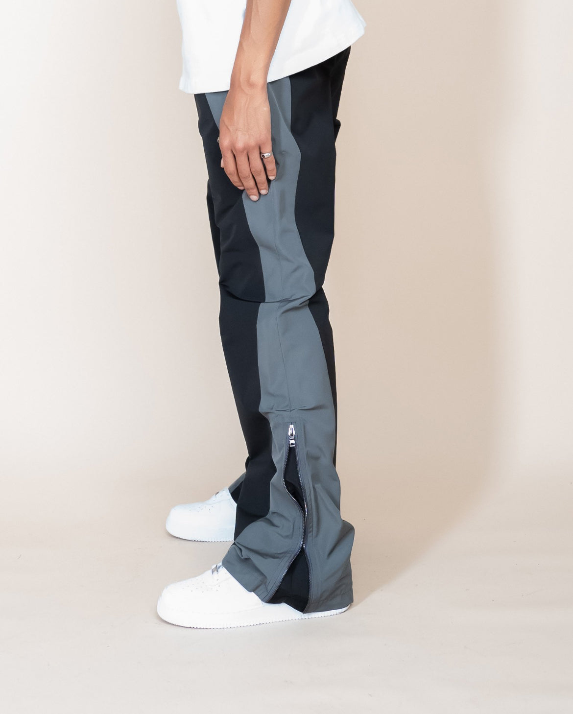 EPTM NANDO FLARE PANTS [BLACK]