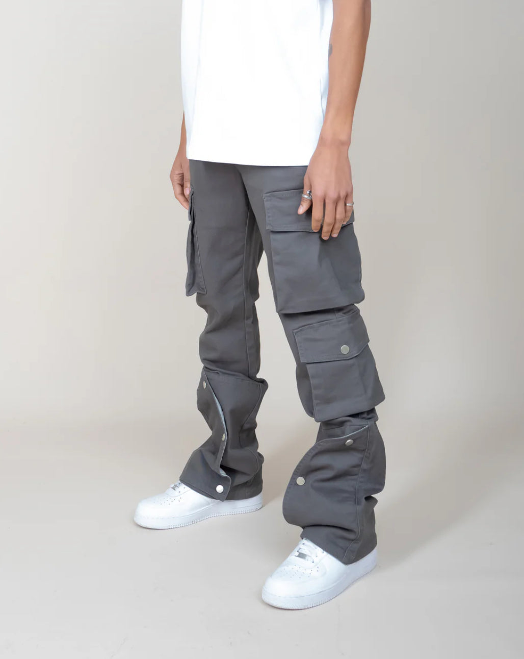 EPTM (CLEAN POCKET FLARE PANTS- GREY)